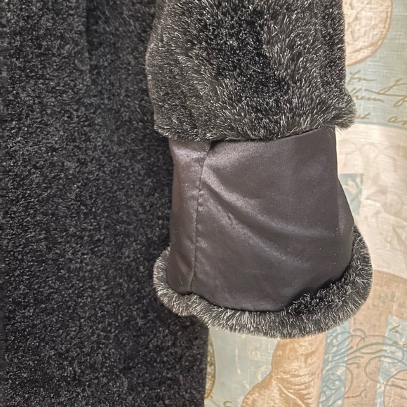 AR Bernardo Black Fuzzy Ombré Teddy Faux Fur Fuzzy Winter Coat Mob Wife Lg EUC - Picture 6 of 12